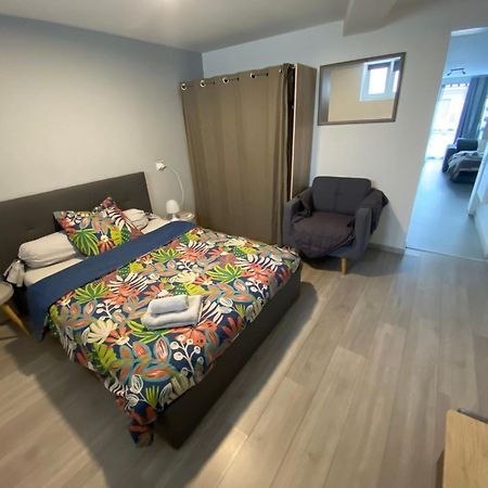 Toul Appartement Entier Avec Parking Prive Au Calme Cosy A Etage Avec Balcon Bagian luar foto