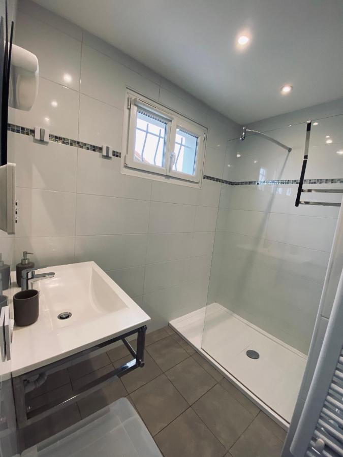Toul Appartement Entier Avec Parking Prive Au Calme Cosy A Etage Avec Balcon Bagian luar foto