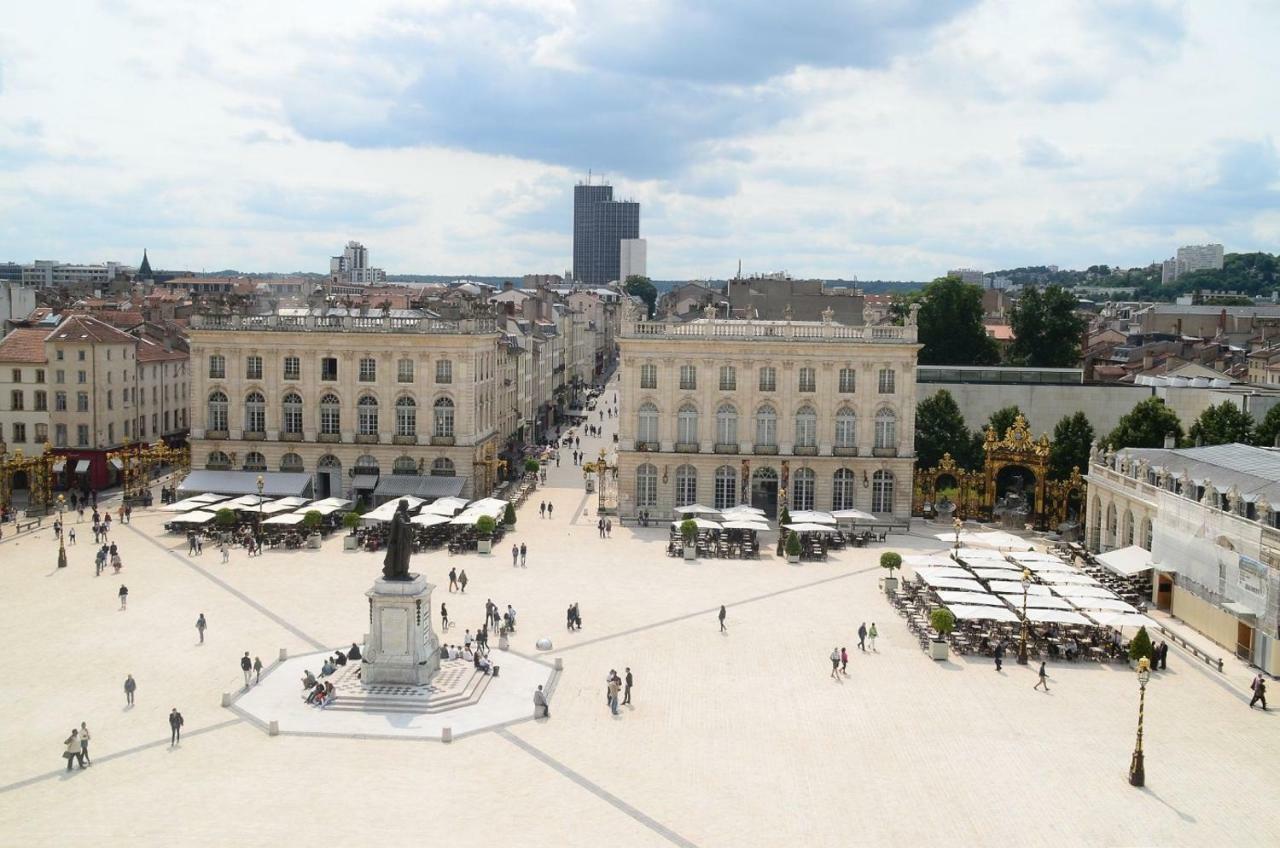 Toul Appartement Entier Avec Parking Prive Au Calme Cosy A Etage Avec Balcon Bagian luar foto
